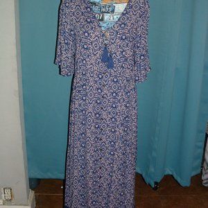 Artesia short sleeve maxi dress with crochet accents.
